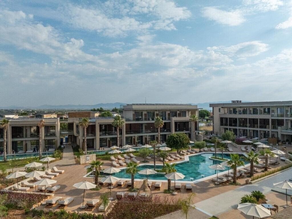 Готель Portes Theros 5*