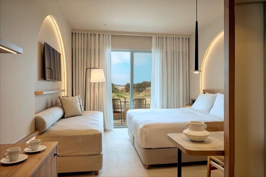 Готель Zeus Kassandra Lagoon 5*