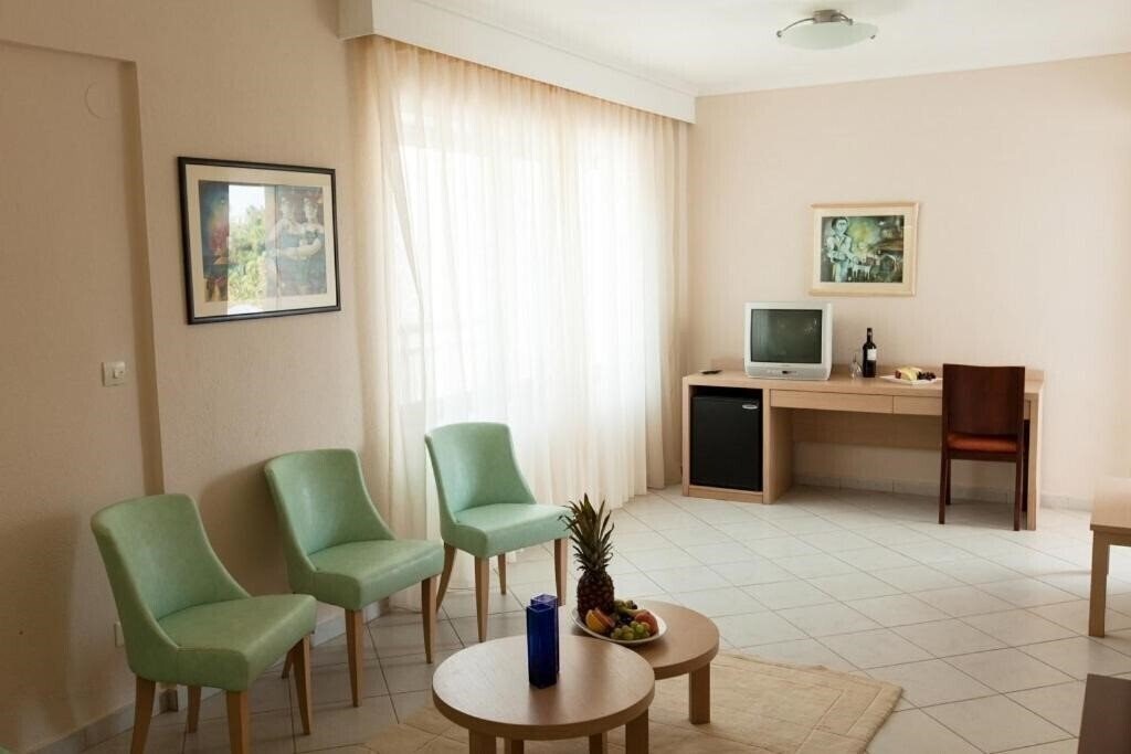 Готель Kassandra Mare 3*