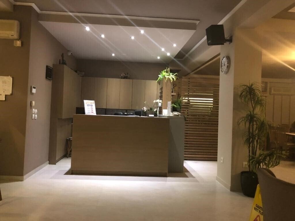 Фото Sarantis 3*