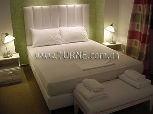 Фотографія Sanorama Suites 3*