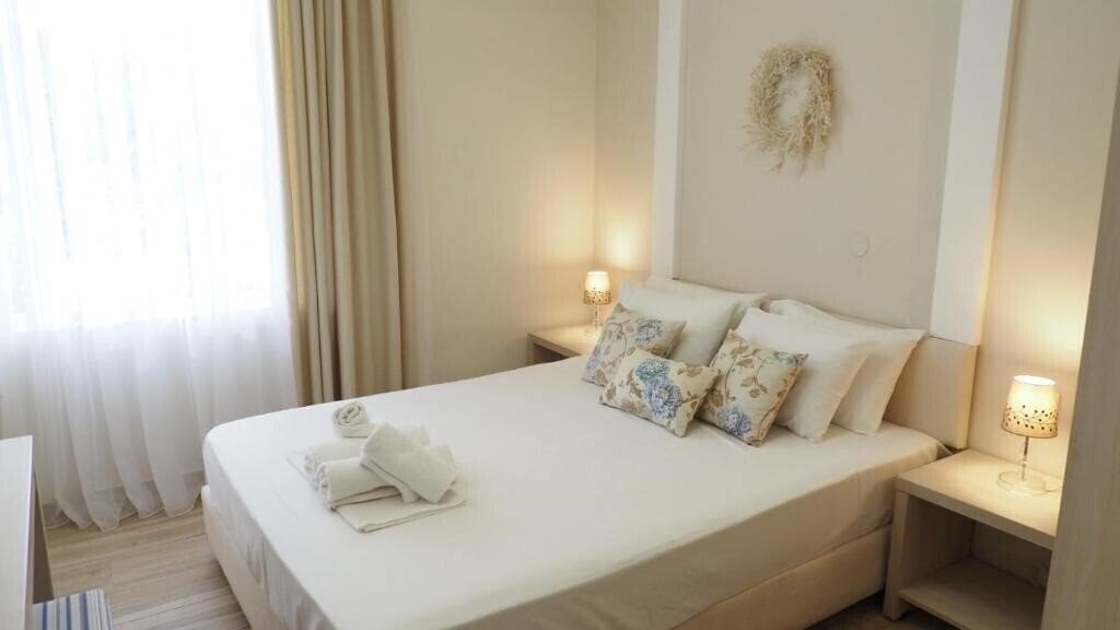 Картинка Leonidas Apartments 3*