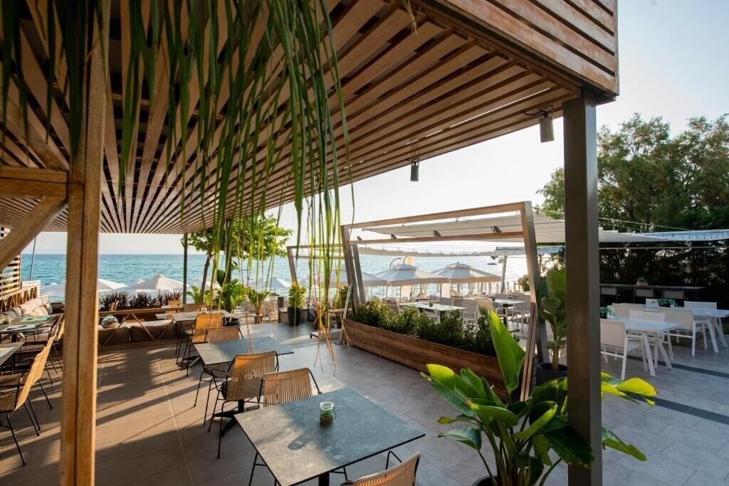 Картинка Ostria Sea Side Hotel 4*