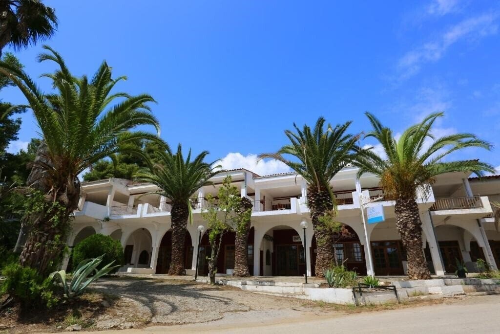 Готель Maison La Mer Apartments апартаменты