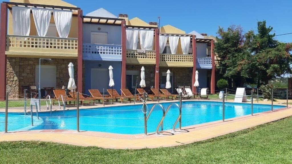 Готель Ydna Apartments апартаменты