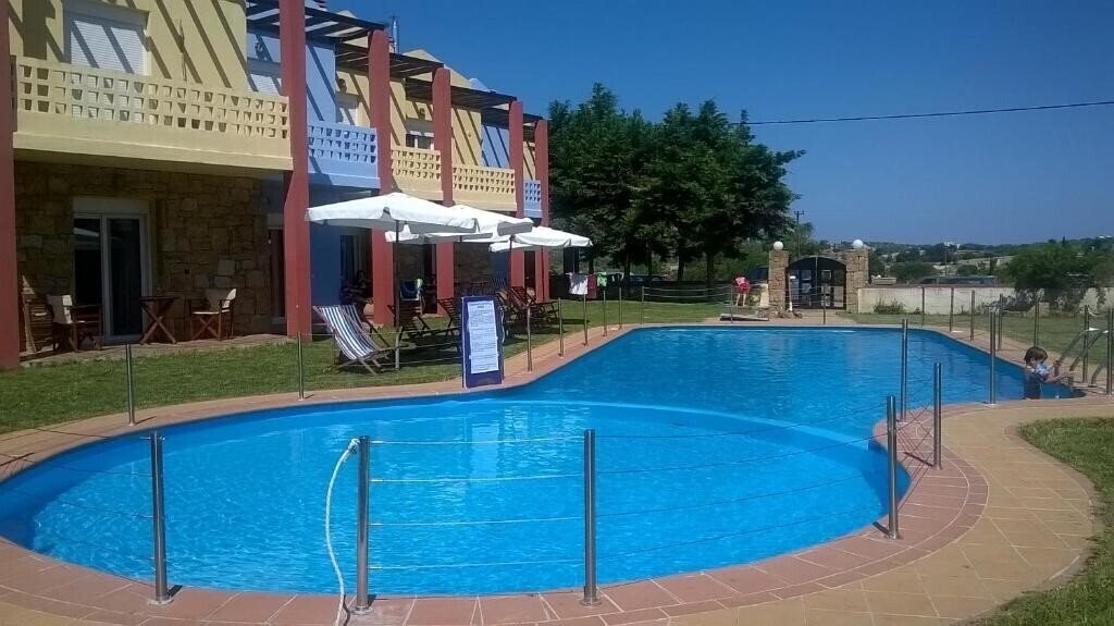 Картинка Ydna Apartments апартаменты
