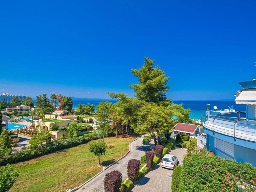 Готель Aegean Residence 3*