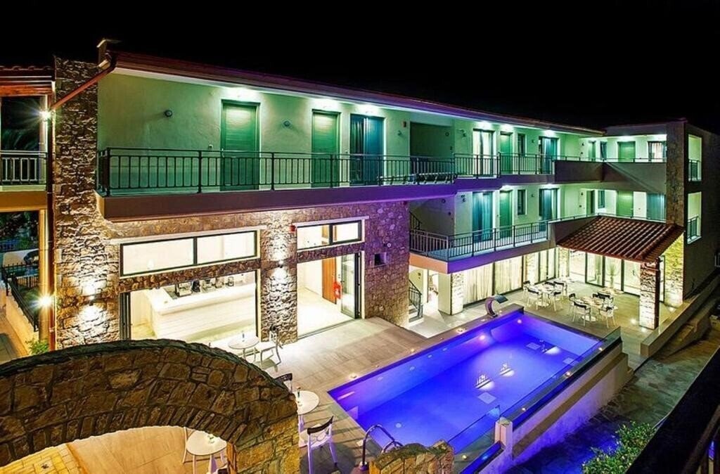 Отель Core Resorts Hotel 4*