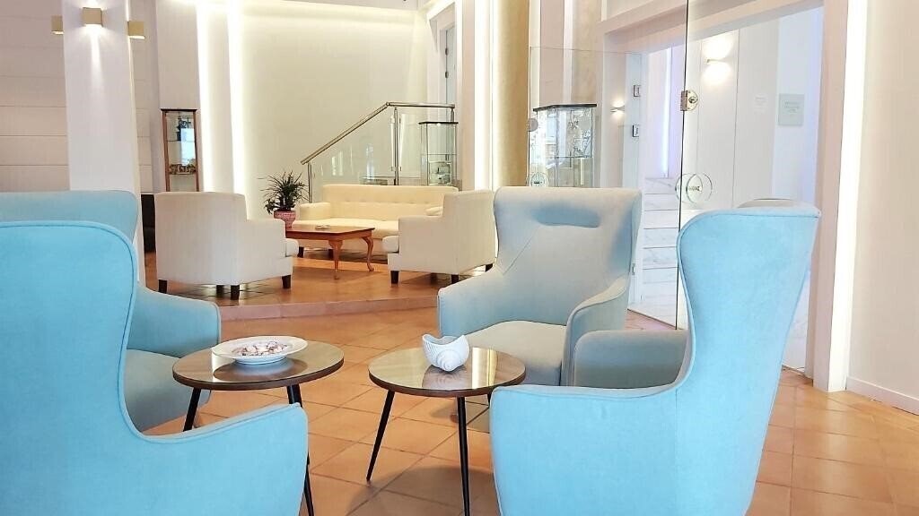 Отель Akrogiali Exclusive Hotel 3*