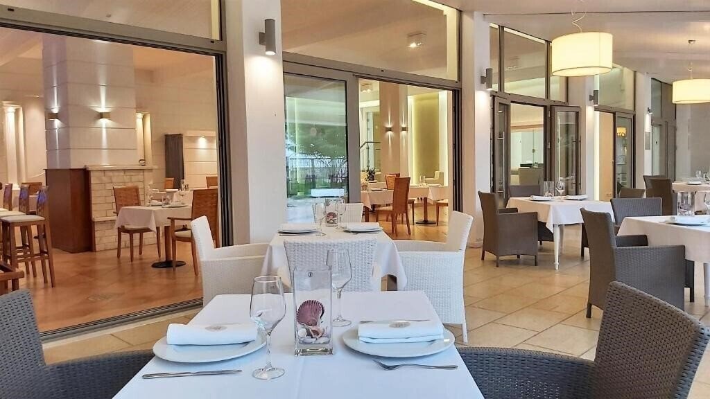 Фотография Akrogiali Exclusive Hotel 3*