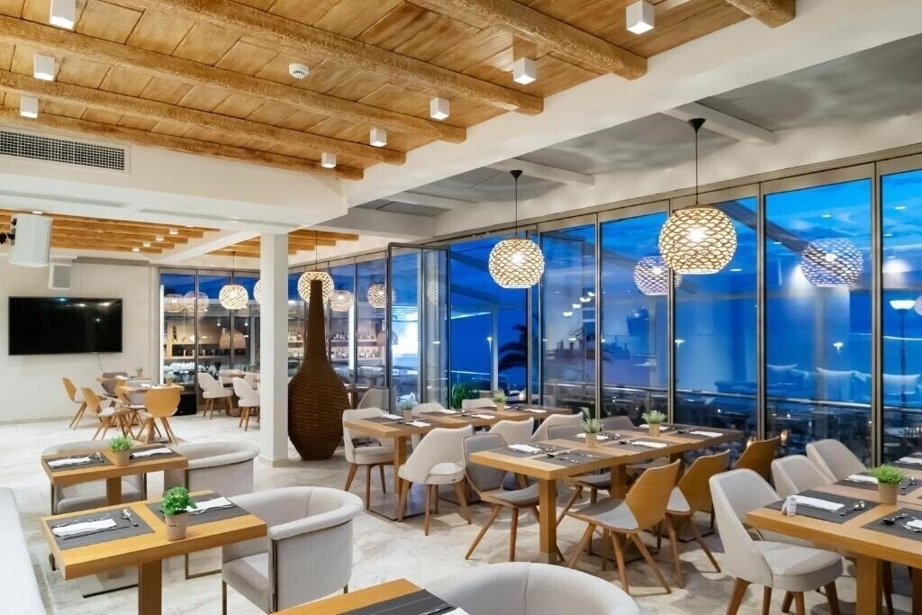 Фотография Sea Level Hotel 4*