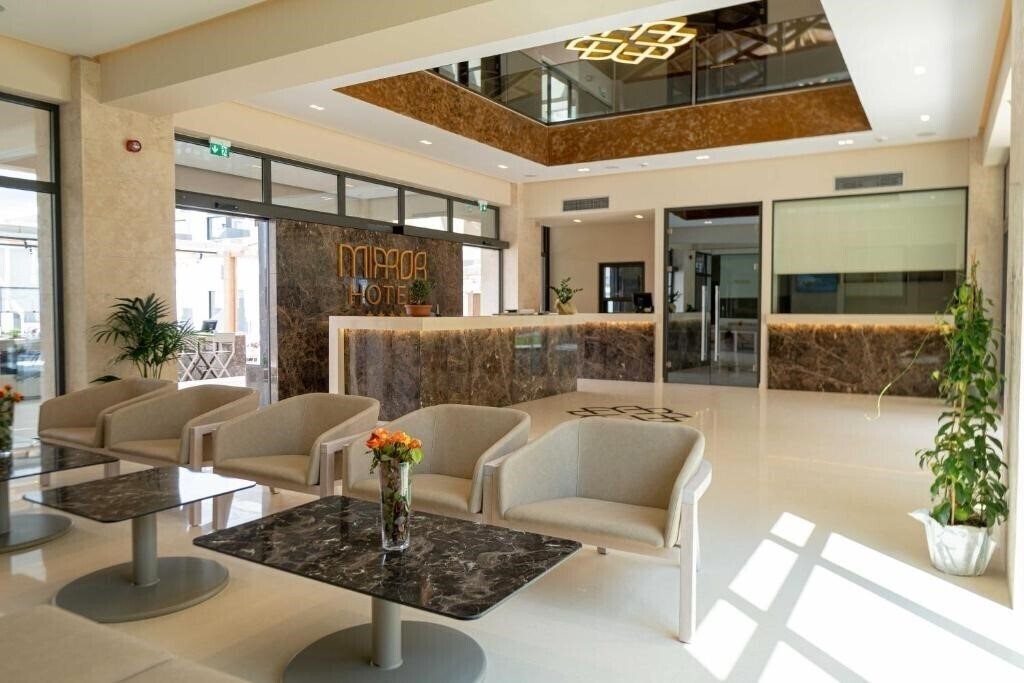 Картинка Mirror Hotel 4*
