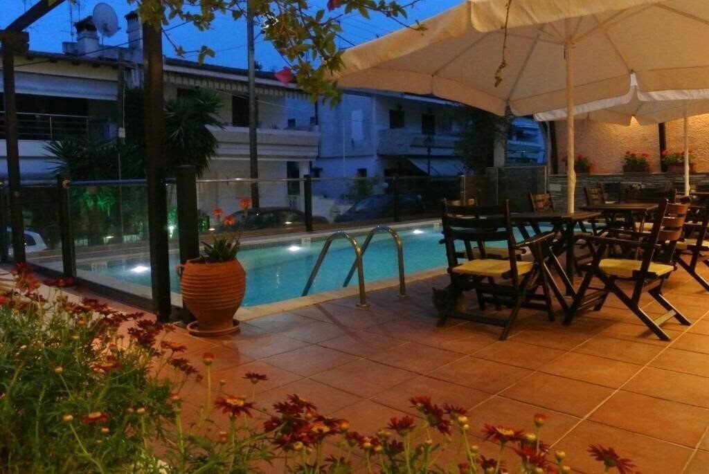 Готель Poseidon Hotel Pefkohori 2*