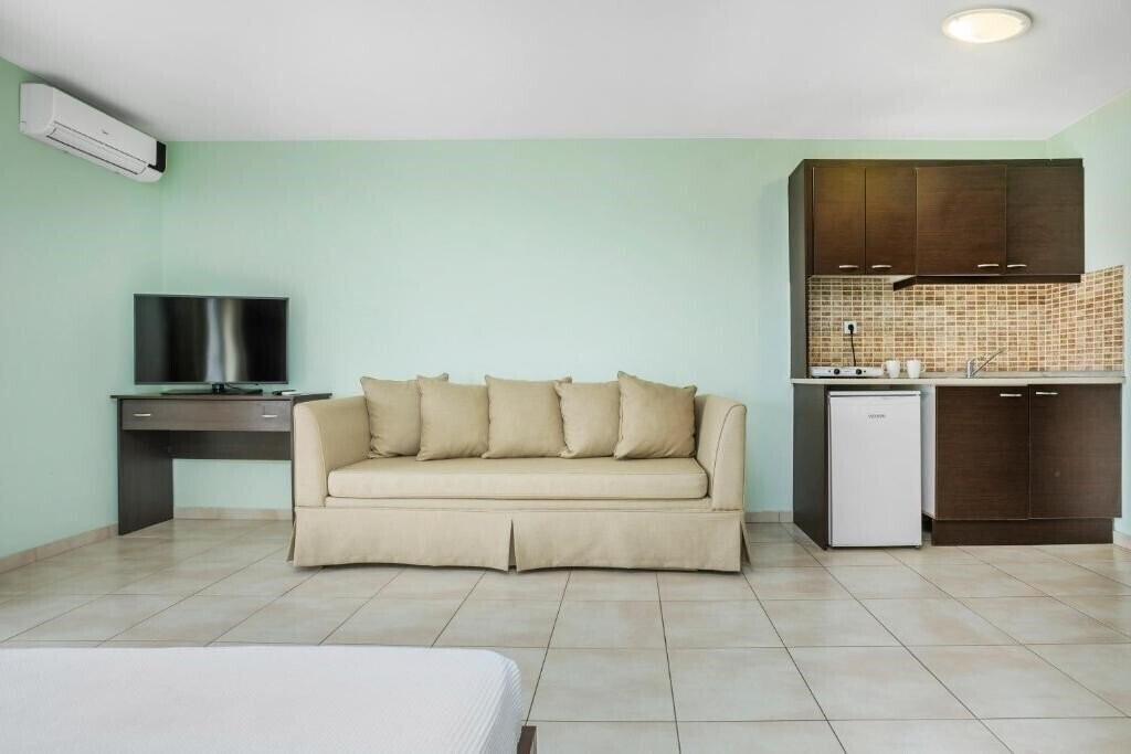 Зображення Poseidon Hotel Pefkohori 2*