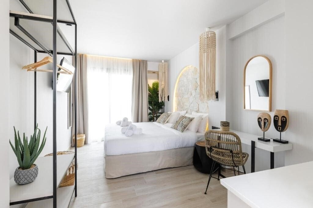 Изображение Amalthia Luxury Suites 4*