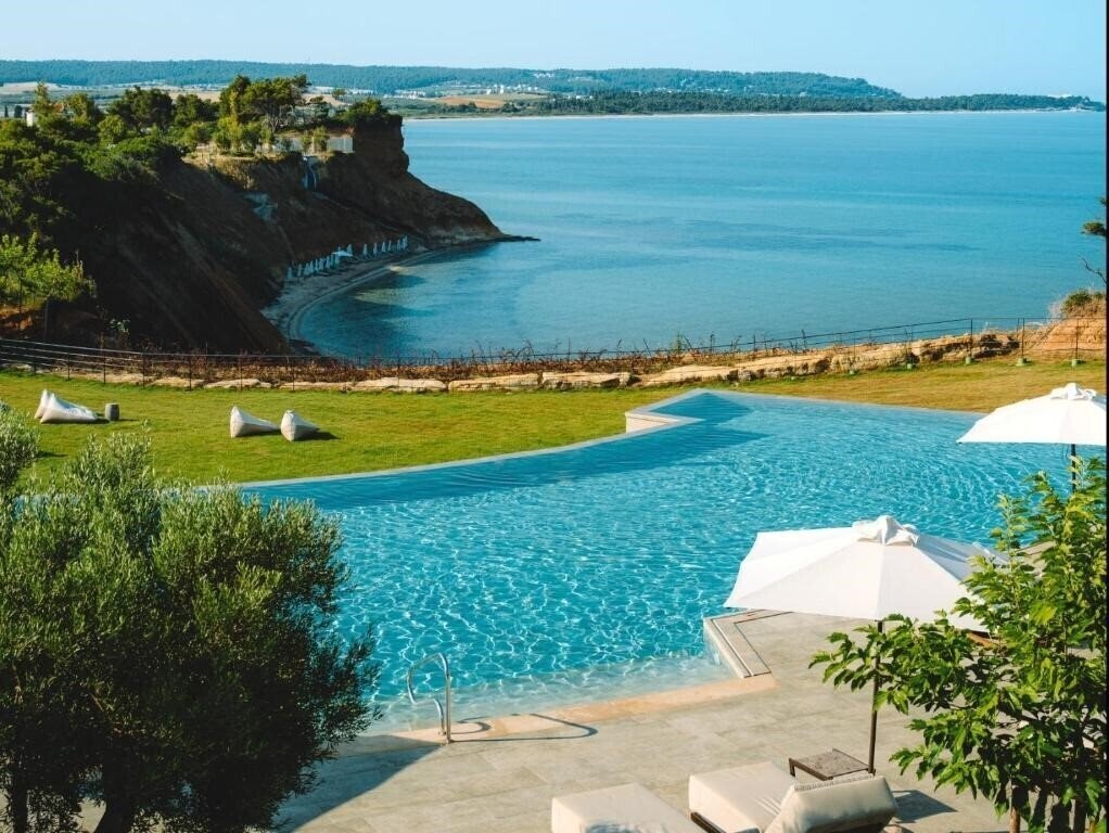 Отель Zelia Resort Halkidikii 5*
