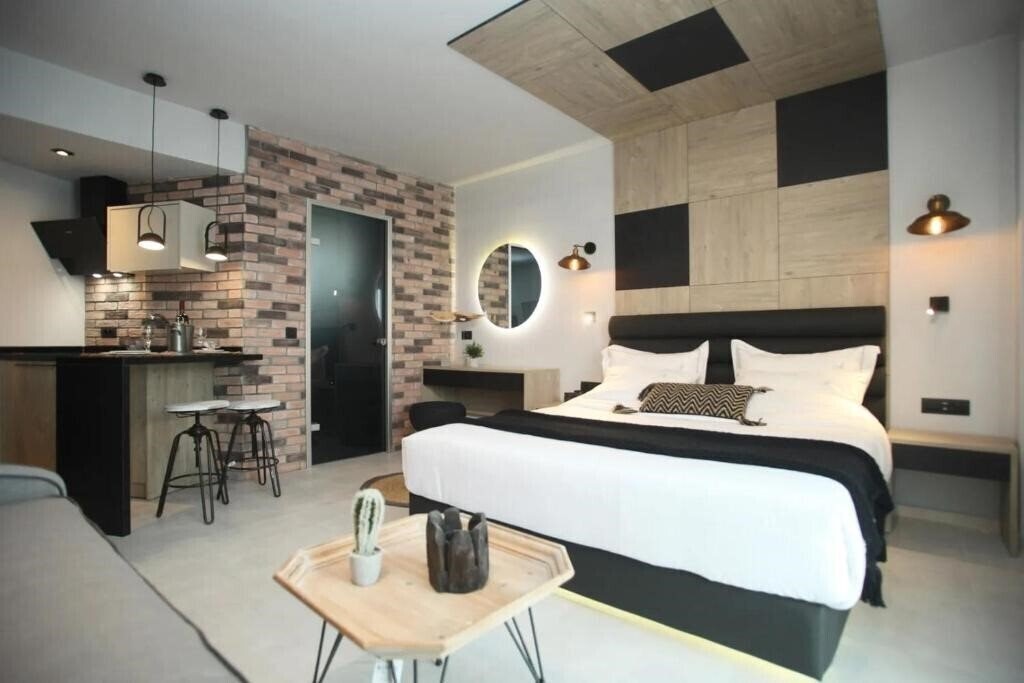 Отель Athinais Luxury Apartments 3*
