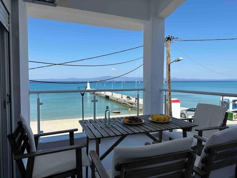Изображение Anemomylos by The Sea 4*