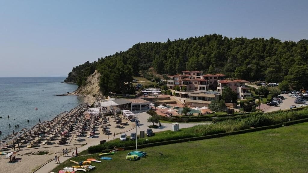 Отель Elani Bay Resort Hotel 4*