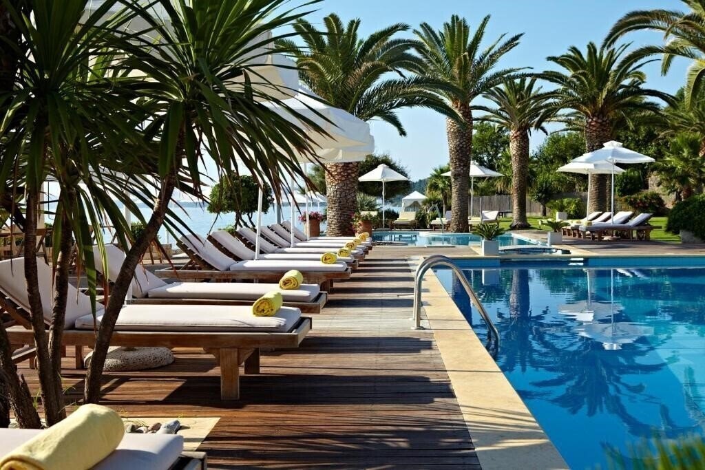 Отель Afitis Hotel 4*