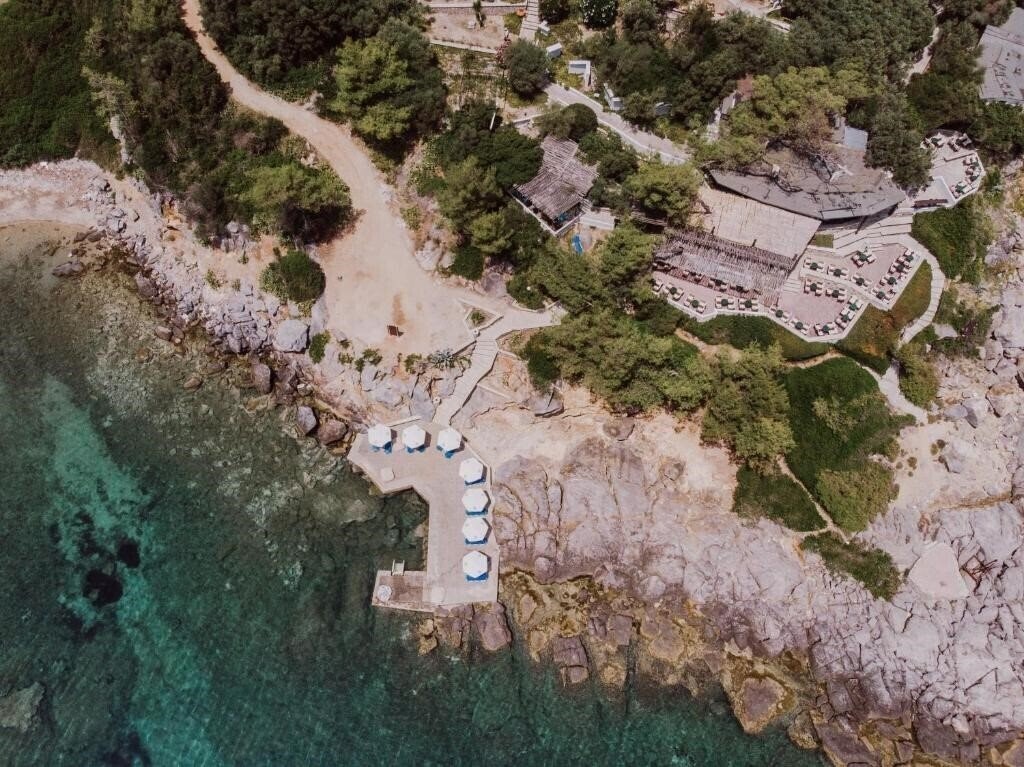 Отель Porto Valitsa 4*