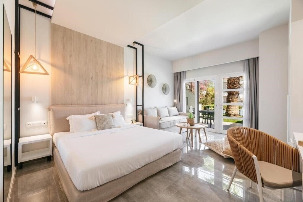 Отель Minthi Boutique Apartments 4*