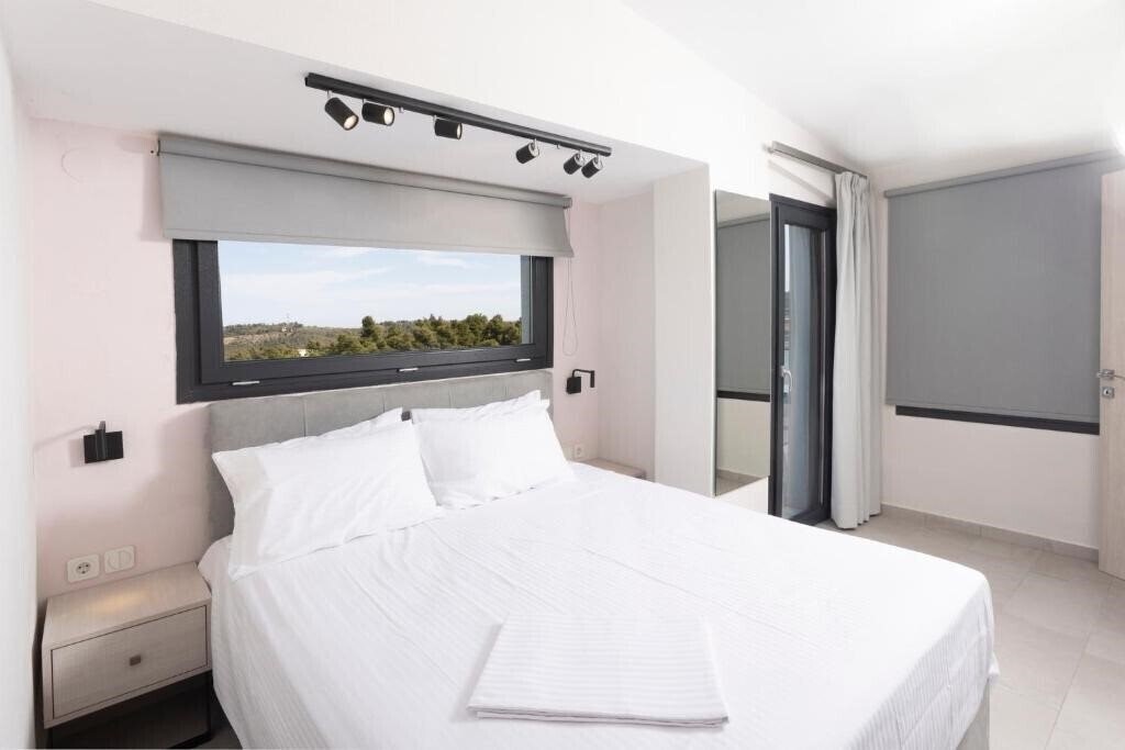 Картинка Blue Avenue 3*