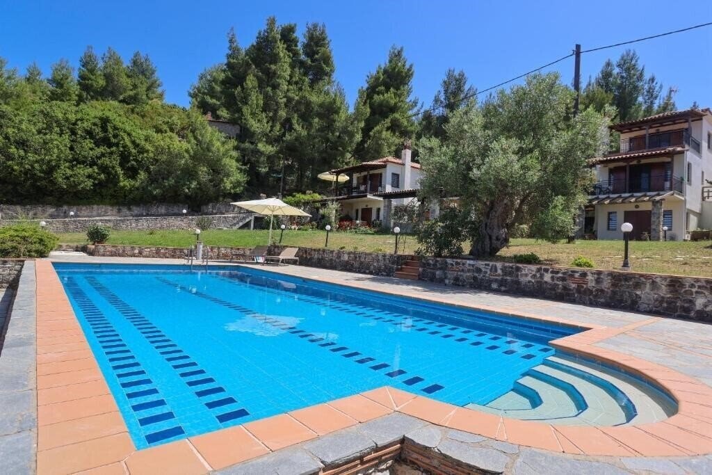 Фотография Bizmut Garden House 3*