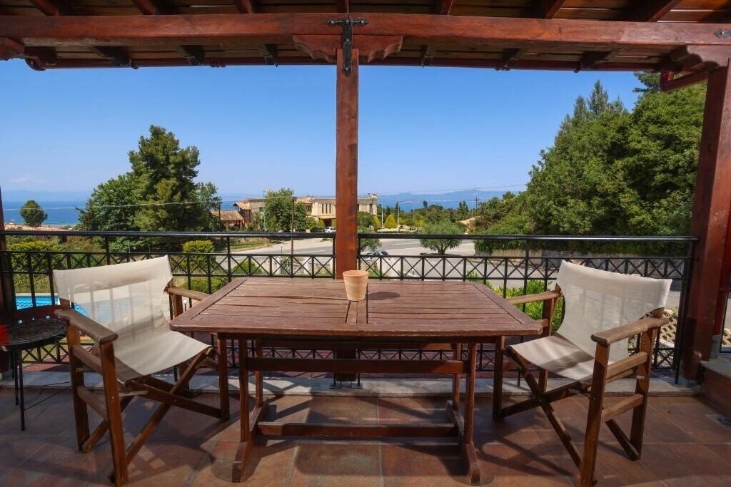 Изображение Bizmut Garden House 3*