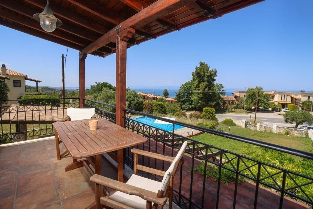 Картинка Bizmut Garden House 3*