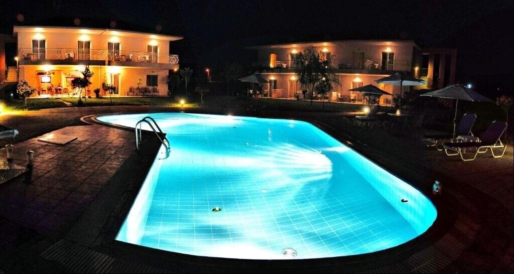 Фото Dafnes House 3*
