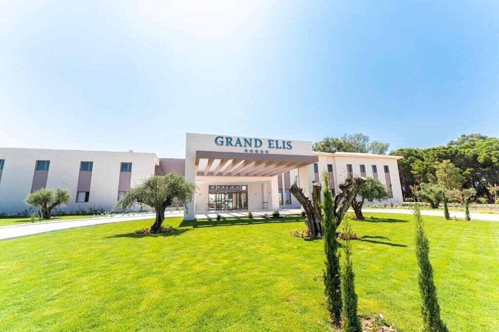 Отель Grand Elis 5*