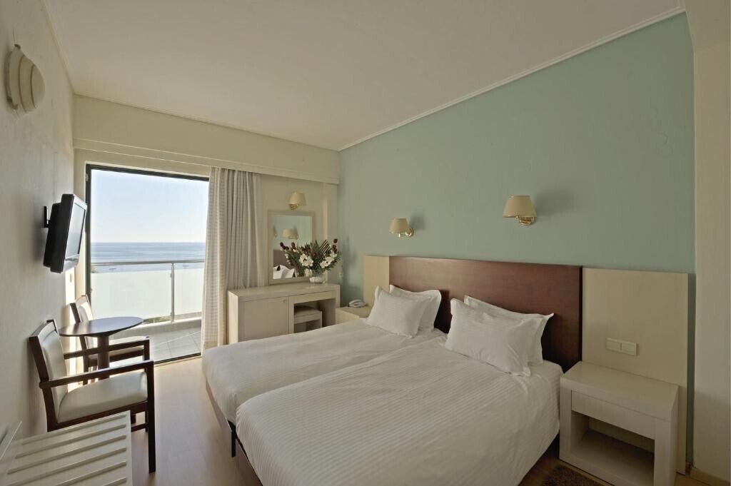 Фото Esperia Hotel 3*