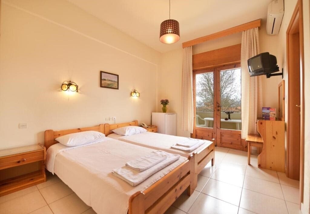 Картинка Yannis Resort Hotel 1*