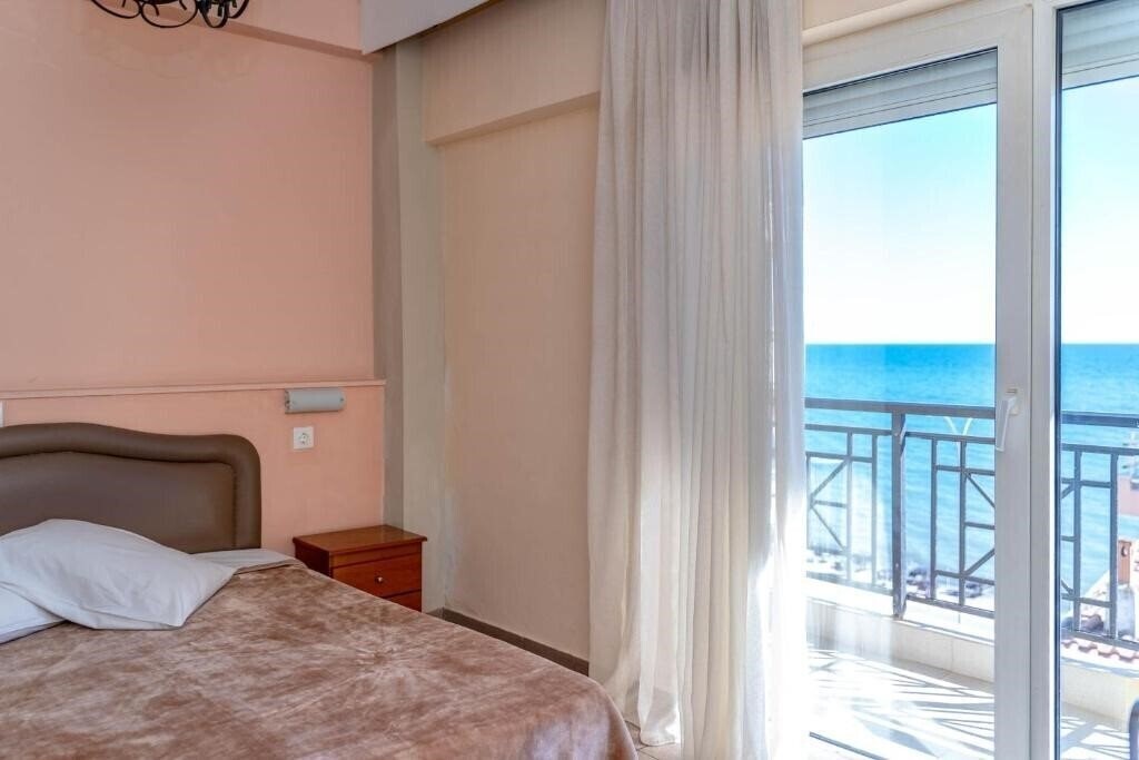 Готель Alkyon Hotel Alexandroupolis 2*