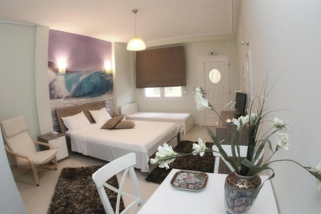 Фото Ioulia Studios 3*