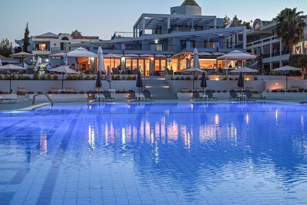 Готель Atrium Pefkohori 4*
