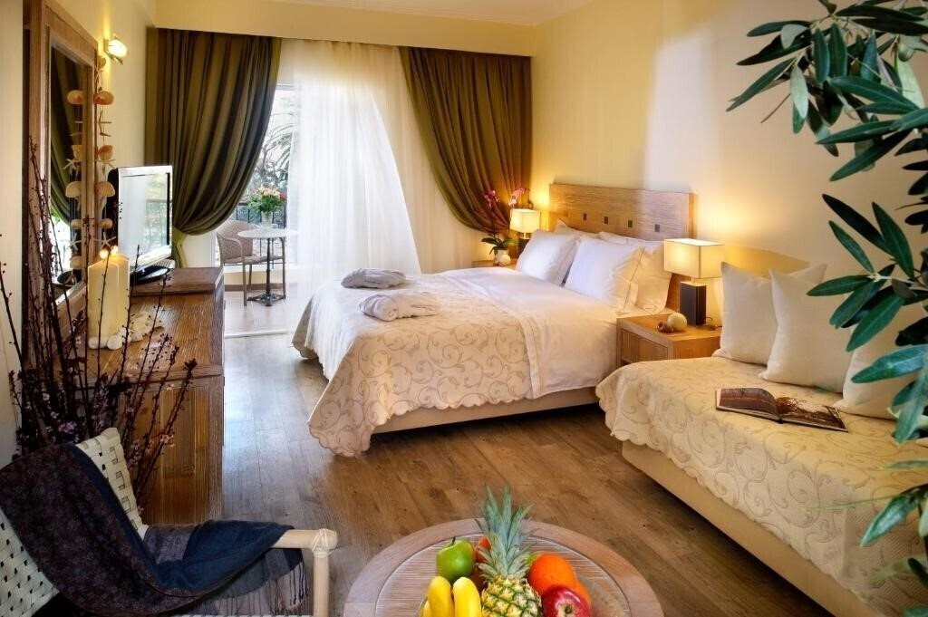Фото Portes Beach 4*