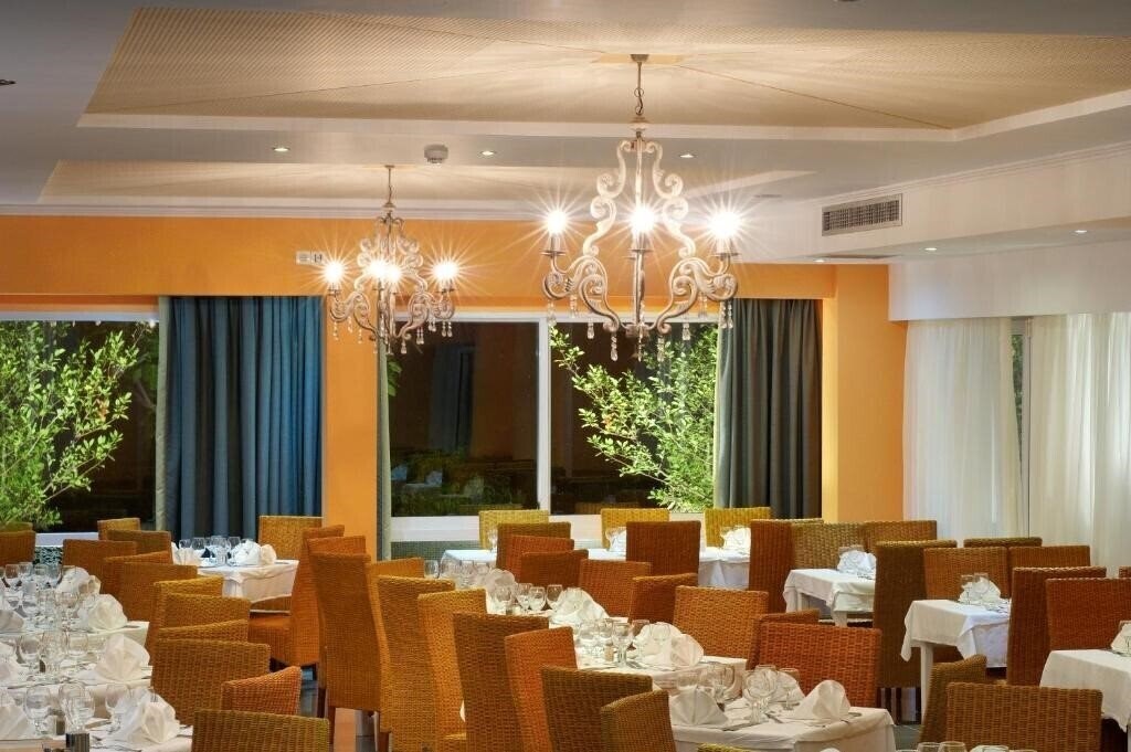 Фотография Portes Beach 4*