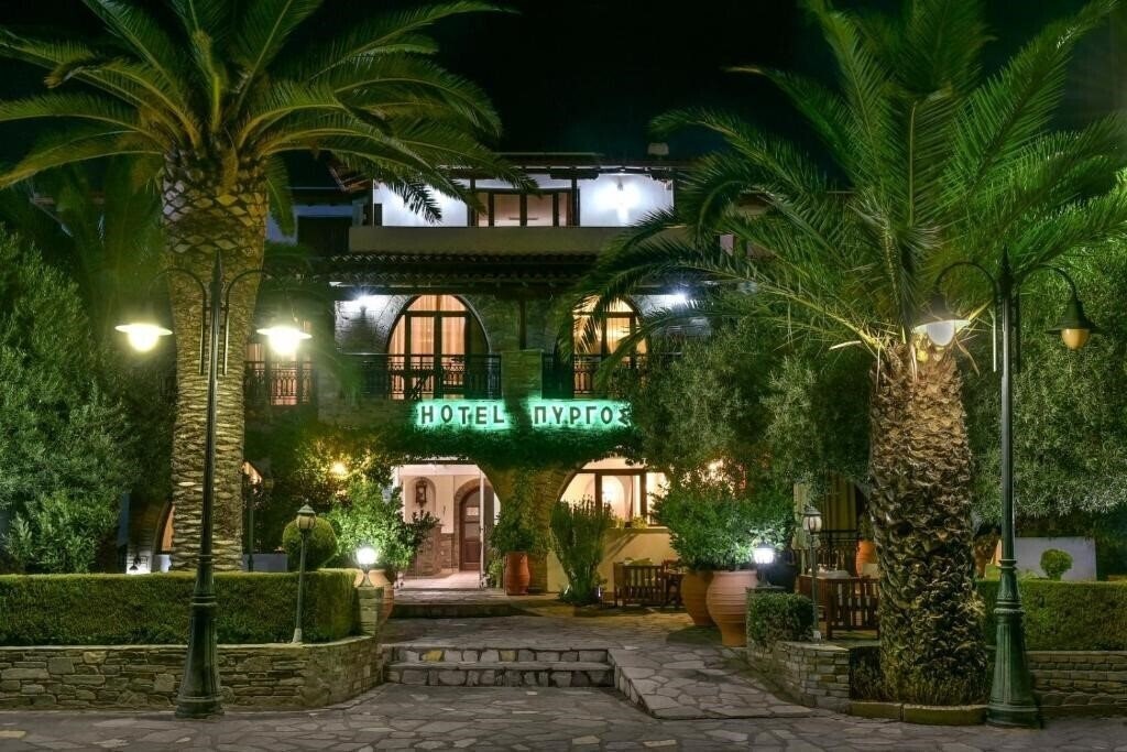 Картинка Pyrgos Hotel 2*