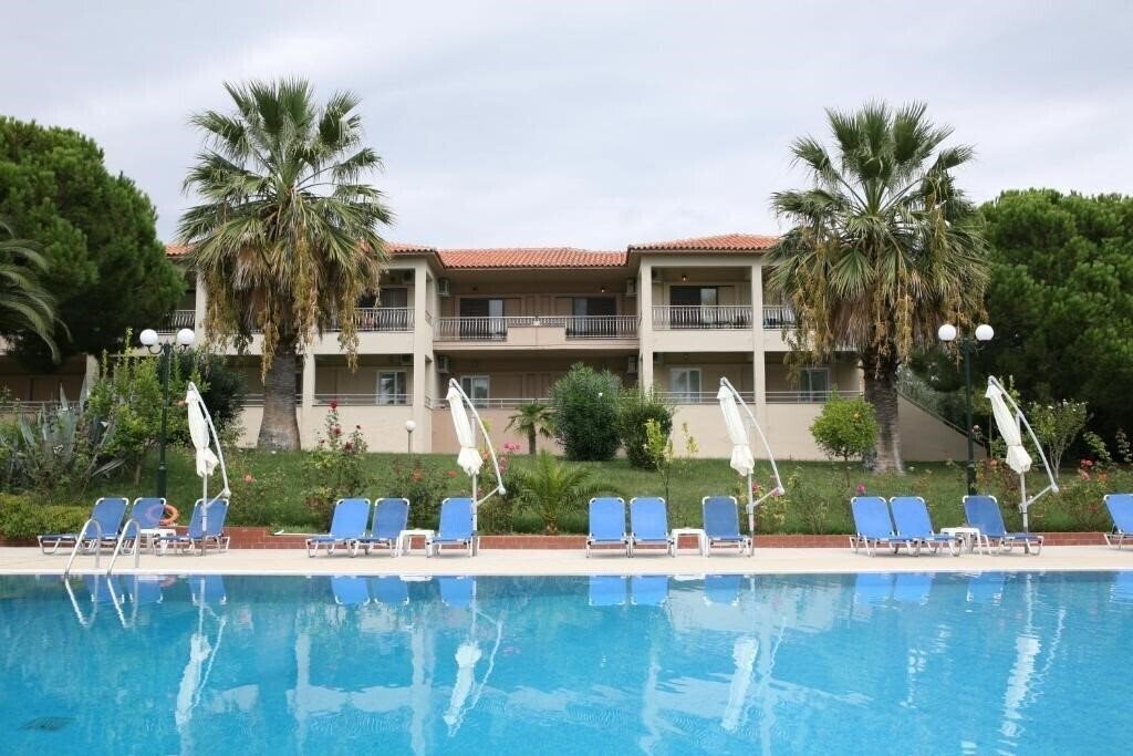 Зображення Kalives Resort 3*