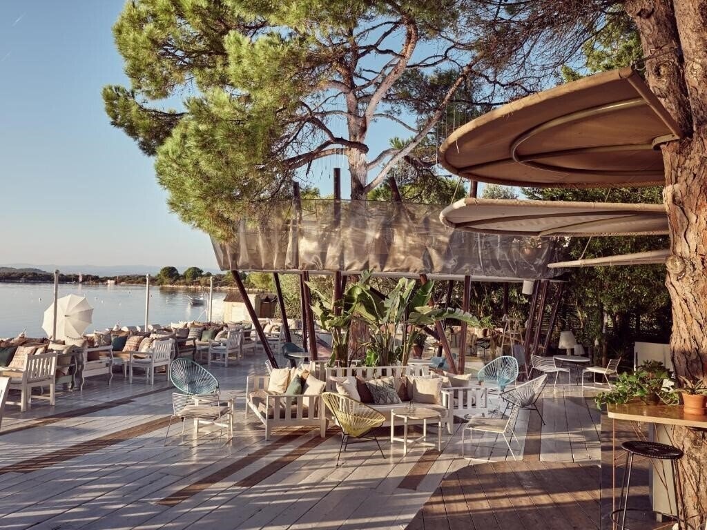 Готель Ekies All Senses Resort 4*