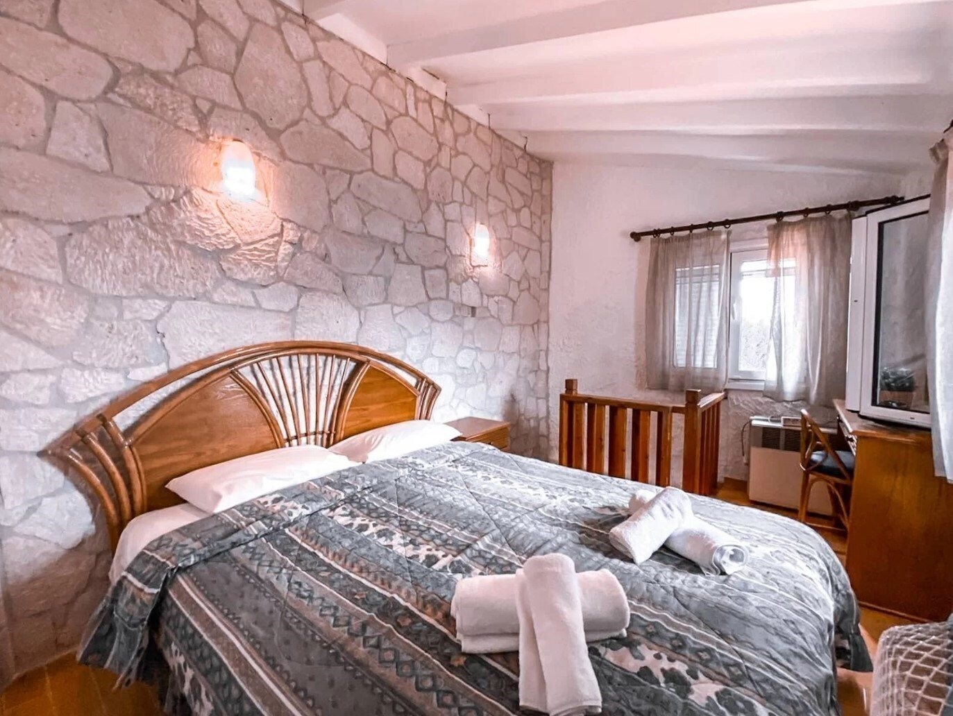 Фото Villa George 4*