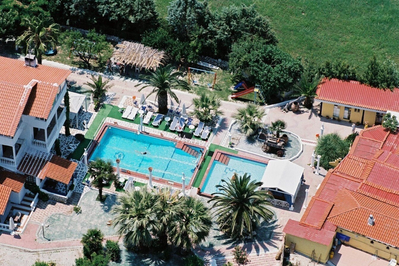 Отель Villa George 4*