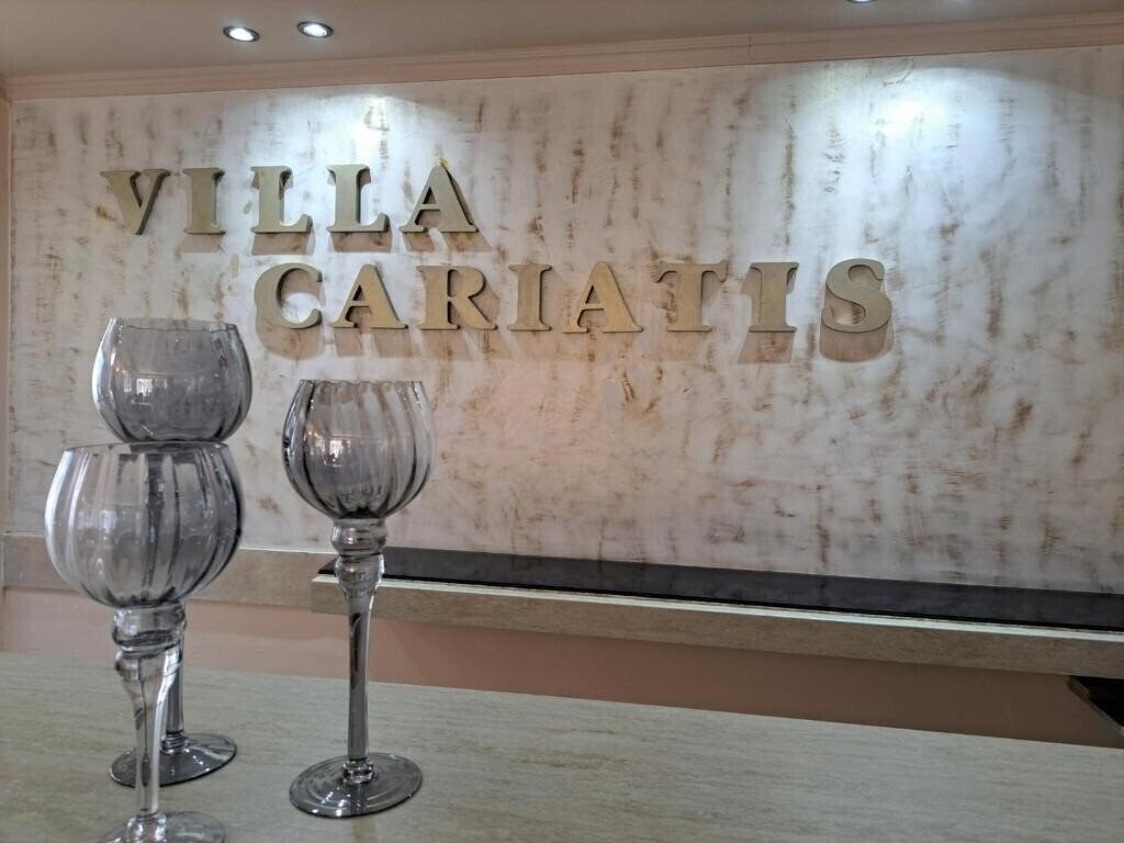 Готель Villa Cariatis вилла