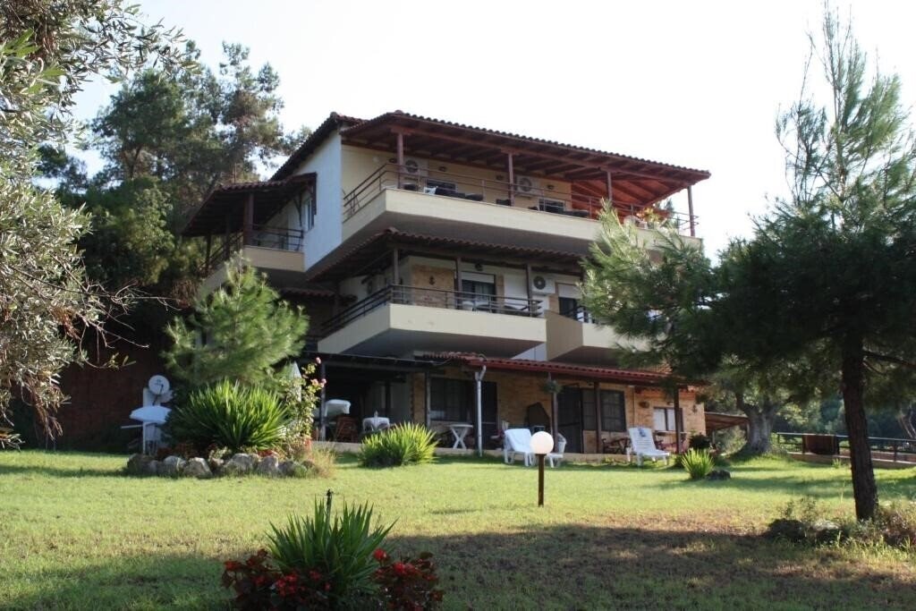 Отель Villa Bambola Nea Moudania Apt 3*