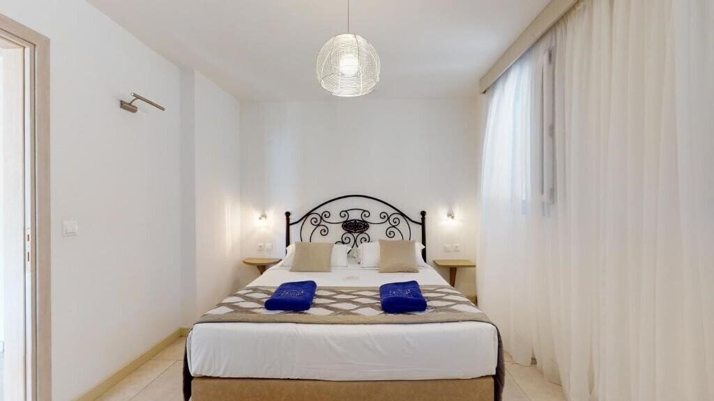 Отель Acrotel Athena Villa 4*
