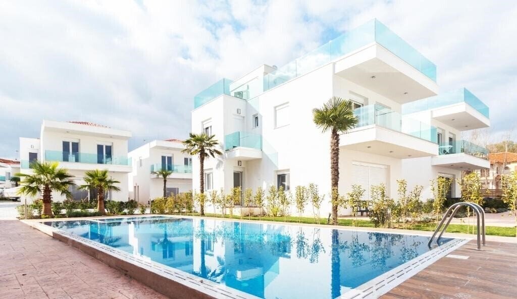 Готель Acrotel Porto Brava Seaside Resort 5*