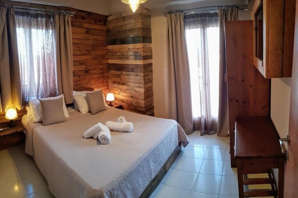 Готель Anemos Hotel 2*