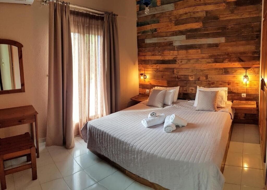 Фото Anemos Hotel 2*